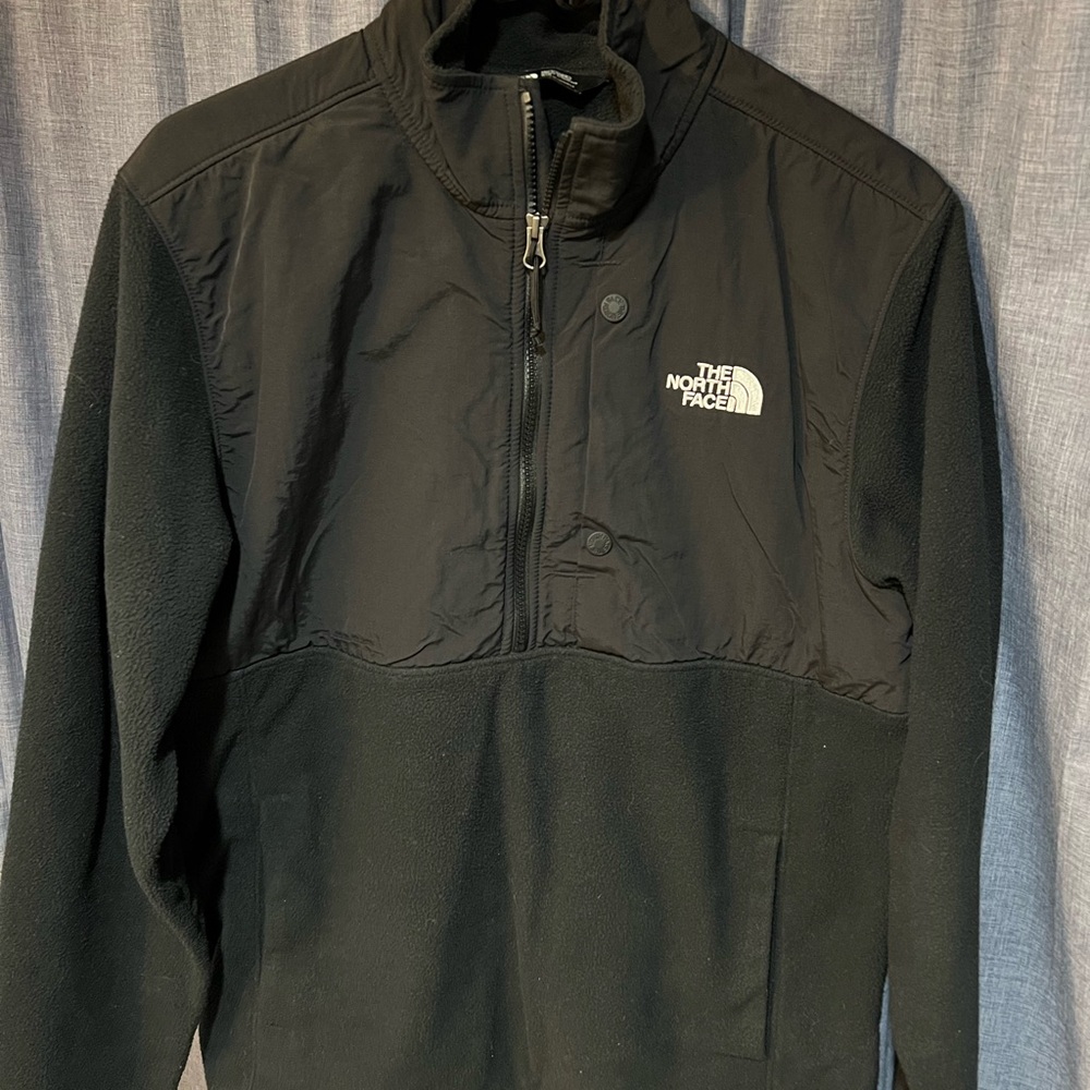 The North Face Black Quarter-Zip Pullover